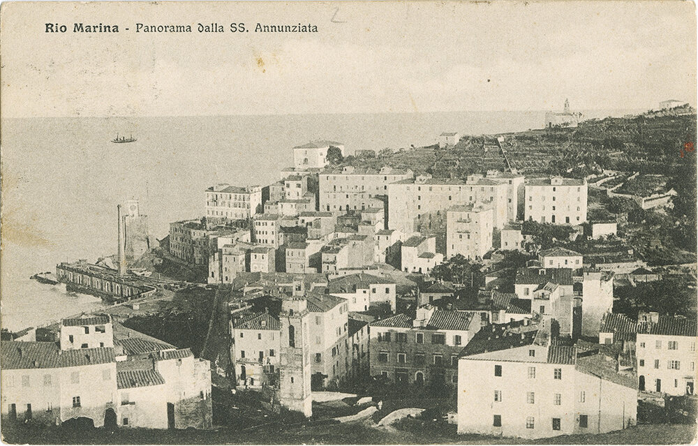 Rio Marina vista dalla SS. Annunziata