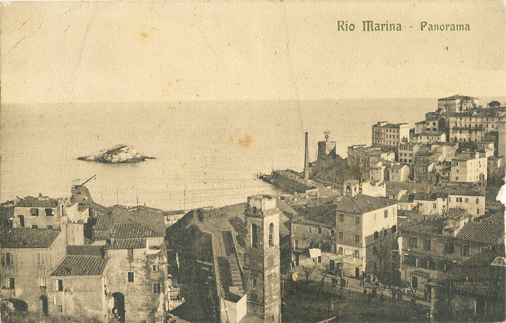 Rio Marina - Panorama con scoglietto