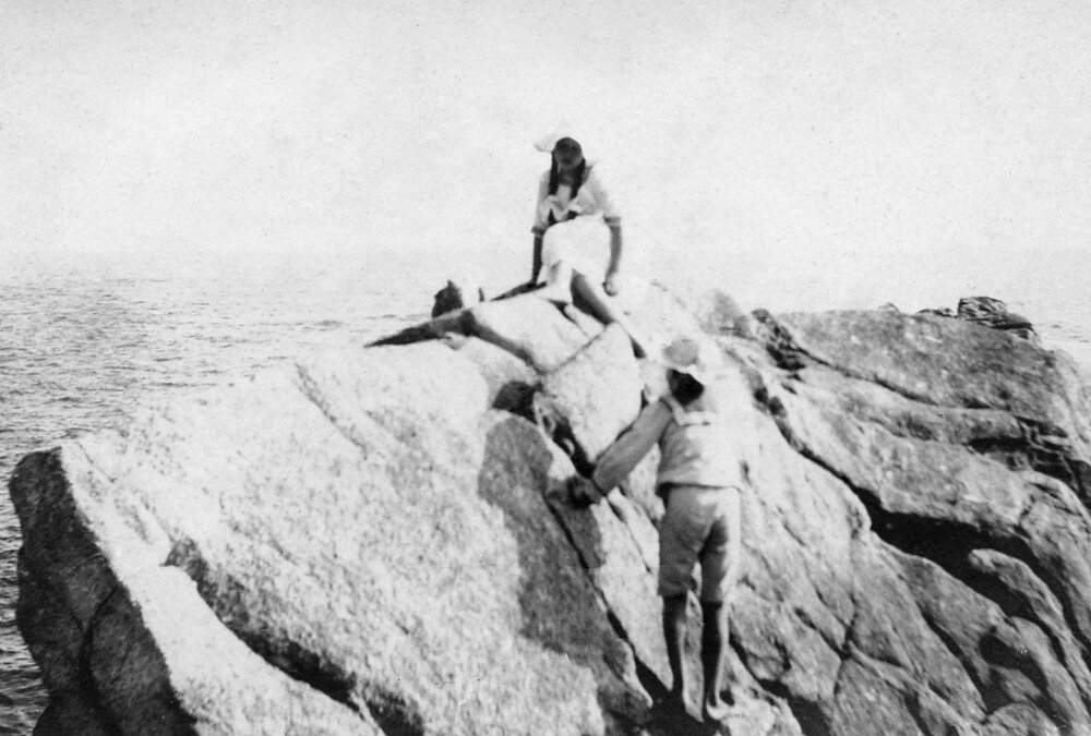 Cavoli - Arrampicandosi sugli scogli