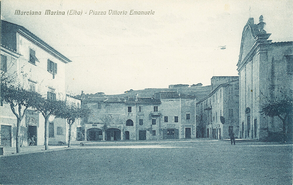 Marciana Marina - Piazza Vittorio Emanuele